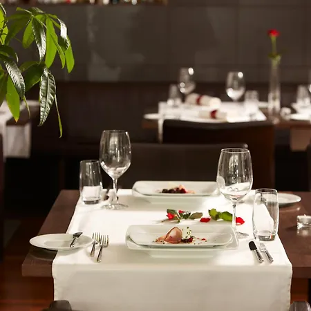 Szálloda Restaurant Roessli